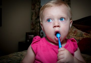 Προσοχή με τις παιδικές οδοντόβουρτσες! Αυτός είναι ο Νο 1 κίνδυνος για τα παιδιά (εικόνες)