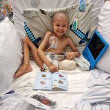 «Αντίο πόδι μου, θα μου λείψεις»: Ραγίζει καρδιές η ιστορία 8χρονου που «έφυγε» από σπάνιο καρκίνο