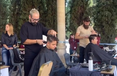 Σε αυτό το σχολείο μαθητές και εκπαιδευτικοί κουρεύονται σήμερα για… καλό σκοπό!
