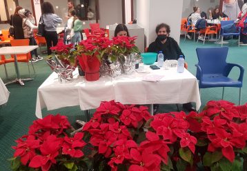 Ένα χριστουγεννιάτικο παζαράκι χάρισε χαμόγελα στα παιδιά που έχουν ανάγκη