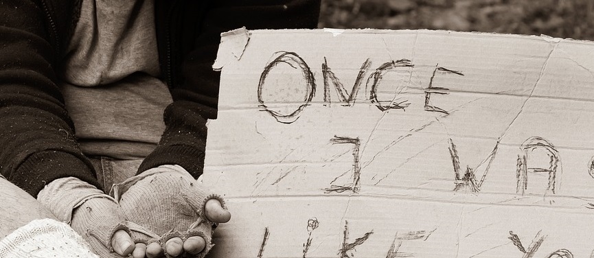 Φτωχή μητέρα ζήτησε μόλις 6 ευρώ - Πώς με έναν «μαγικό τρόπο» πήρε 70.000!