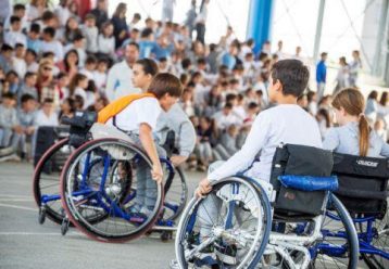 Μαθητές μπήκαν στη θέση παιδιών ΑμΕΑ και βίωσαν τι θα πει άνθρωπος με αναπηρία