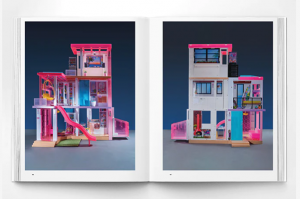 H Mattel κυκλοφόρησε λεύκωμα με όλα τα Dreamhouses της Barbie από το 1962 μέχρι σήμερα