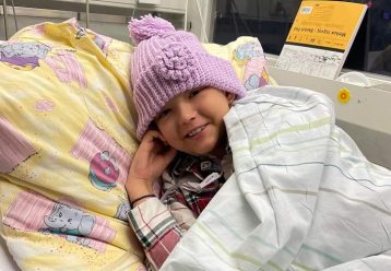 «Άνοιξε τα φτερά της και πέταξε»: Θλίψη για τη μικρή Ντάρια που έδινε μάχη με τον καρκίνο