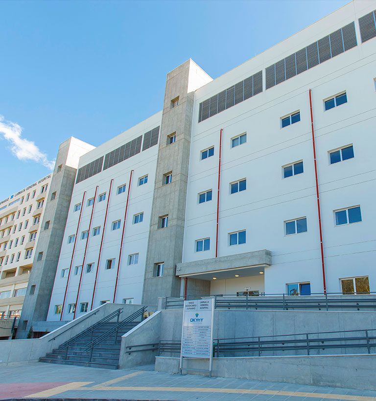 Εγκαινιάστηκε το νέο κτήριο του Γενικού Νοσοκομείου Λάρνακας - Ποια ιατρεία και ειδικότητες στεγάζει