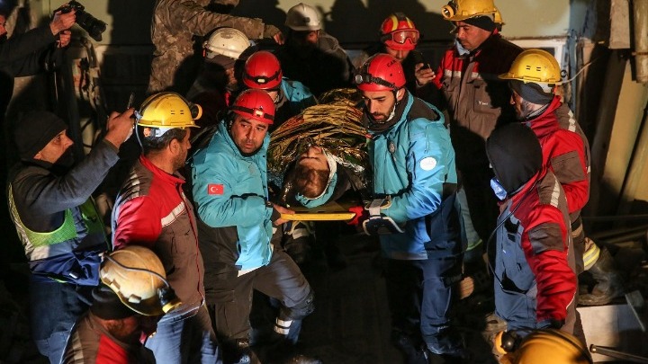 Σεισμός στην Τουρκία: 17χρονη σώθηκε μετά από 248 ώρες - Το επίθετό της σημαίνει «αυτή που δεν πεθαίνει»