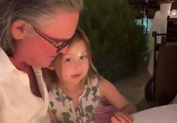 Κέιτ Χάντσον: Η 3χρονη κόρη της βοηθά τον παππού της Κερτ Ράσελ να σβήσει το κεράκι του (βίντεο)