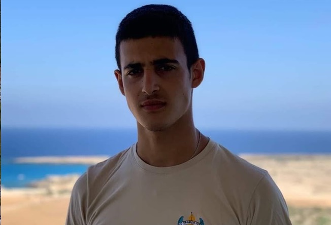 “Τι να σου γράψω που ντρέπομαι;”: Συγκλονίζει η έκθεση μαθητή Λυκείου “εις μνήμην του Κυπριανού”