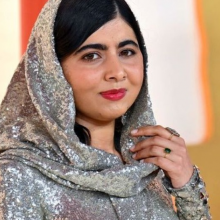 Η Μαλάλα Γιουσαφζάι στα Όσκαρ με συγκλονιστική Ralph Lauren τουαλέτα