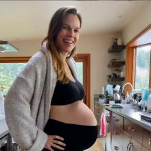 Γέννησε η Hilary Swank: Η πρώτη φωτογραφία με τα μωρά της "από τον παράδεισο"!