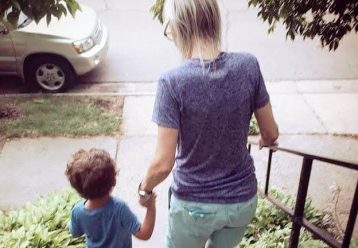 «Η καλύτερη φίλη του 3χρονου γιου μου είναι η γειτόνισσά μας με Αλτσχάιμερ»