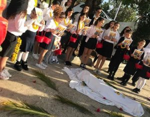 Οικογένεια και Ανάσταση πάνε μαζί: Απολαύστε τα πιο όμορφα πασχαλινά έθιμα με τα παιδιά σας