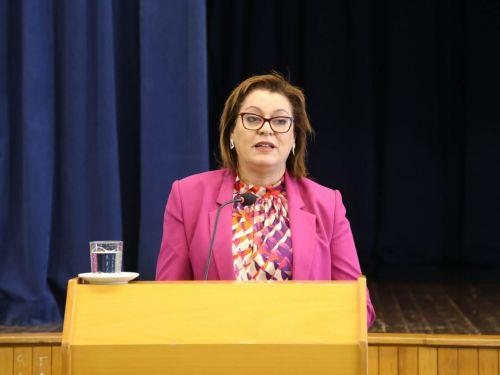 Ο πόθος για επανένωση στρέφει το βλέμμα στις αξίες επανάστασης 1821 λέει η ΥΠΠΑΝ
